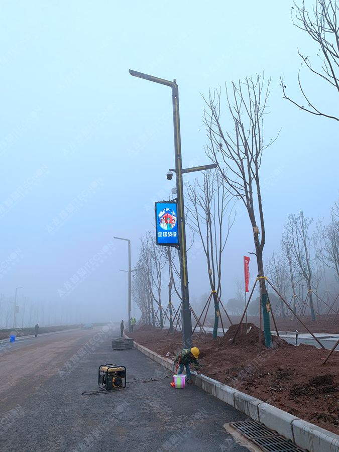 led燈桿屏|智慧燈桿屏|立柱廣告機|led廣告機|落地廣告機|智慧路燈|智慧燈桿|燈桿廣告機|智能廣告機|燈桿屏|智慧燈桿顯示屏